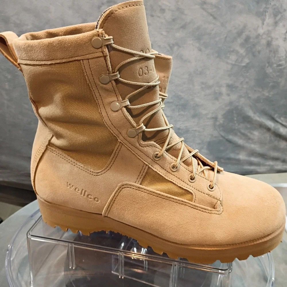 Wellco Mens Tan Suede Nylon Combat Military Boots Vibram Sole 11 W, Work, Hiking